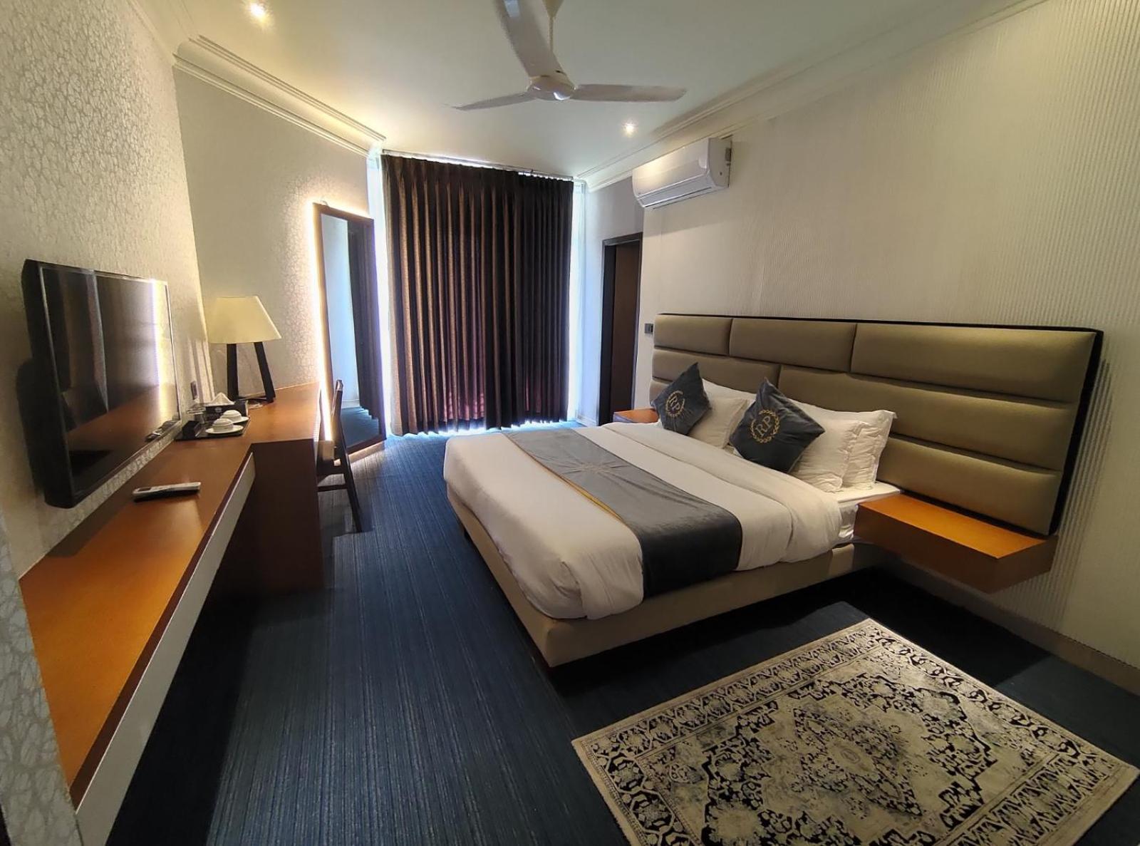Hotel Royal Cox'S Bazar Esterno foto