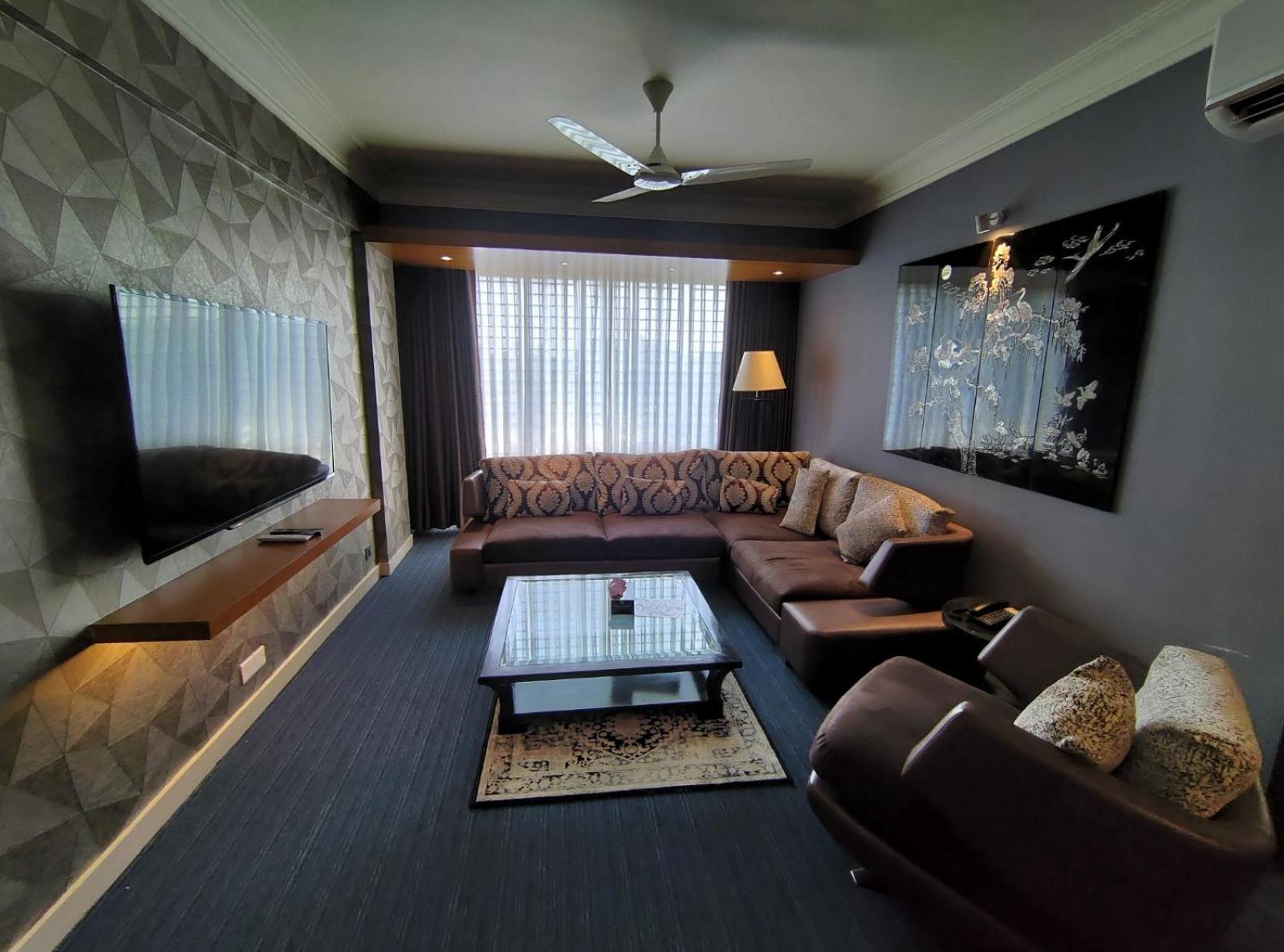 Hotel Royal Cox'S Bazar Esterno foto