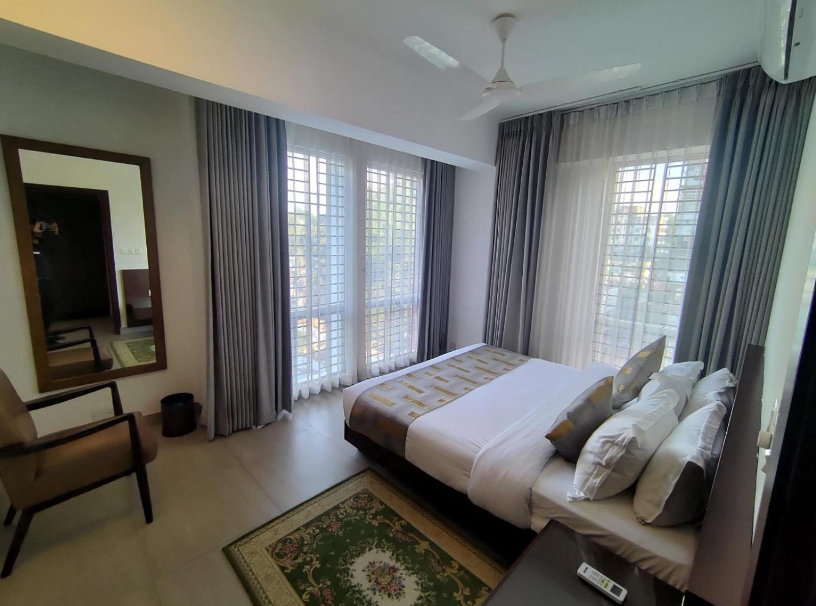 Hotel Royal Cox'S Bazar Esterno foto